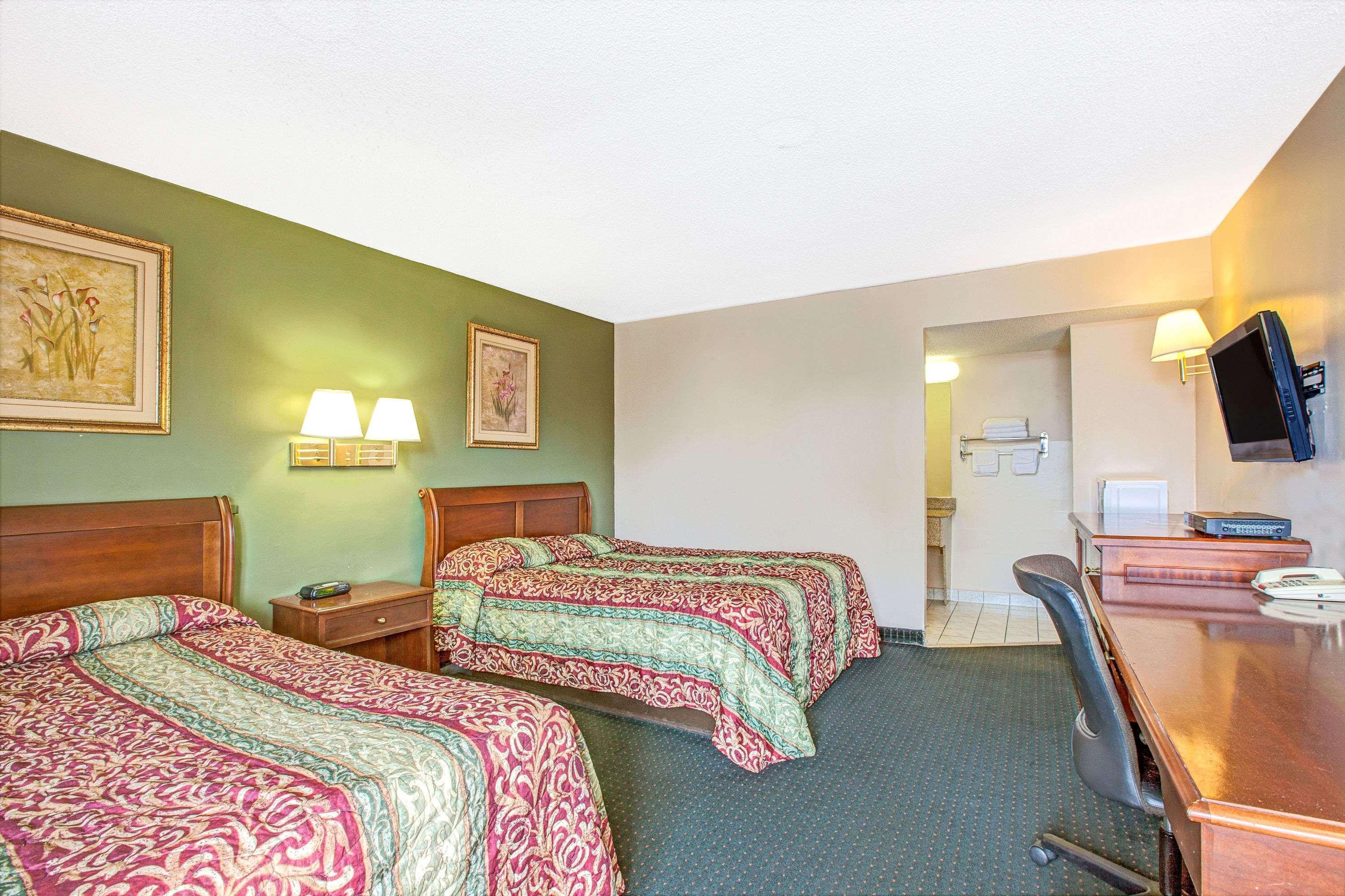 South Hackensack Knights Inn South Hackensasck מראה חיצוני תמונה