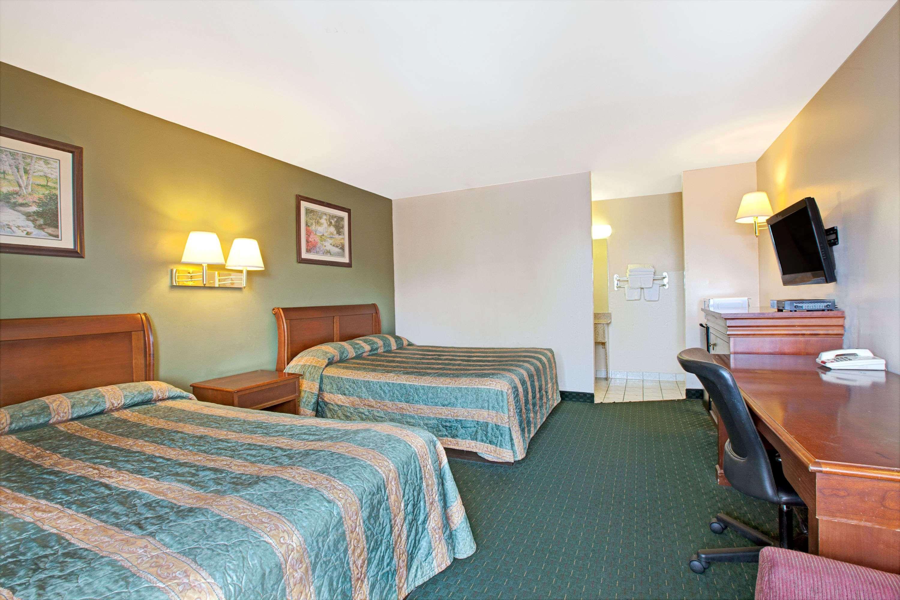 South Hackensack Knights Inn South Hackensasck מראה חיצוני תמונה